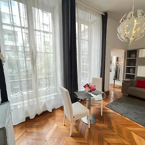 Appartement Le Lumineux - Le Chic En Hypercentre - Bellecour, Lyon